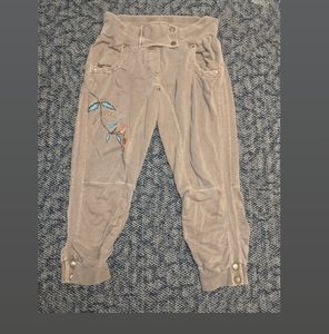 Tokyo Denim Bank | Size M | Brown Capris